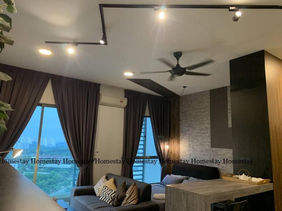 Stylish Romantic Couples Getaway - Netflix&Relax 7 Cyberjaya Exterior photo